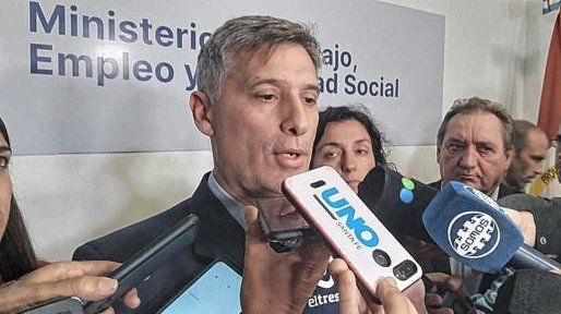 El gobierno santafesino confirmó la fecha de pago del medio aguinaldo para los estatales