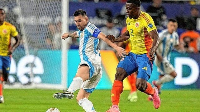 Argentina y Colombia jugaron un partido vibrante.