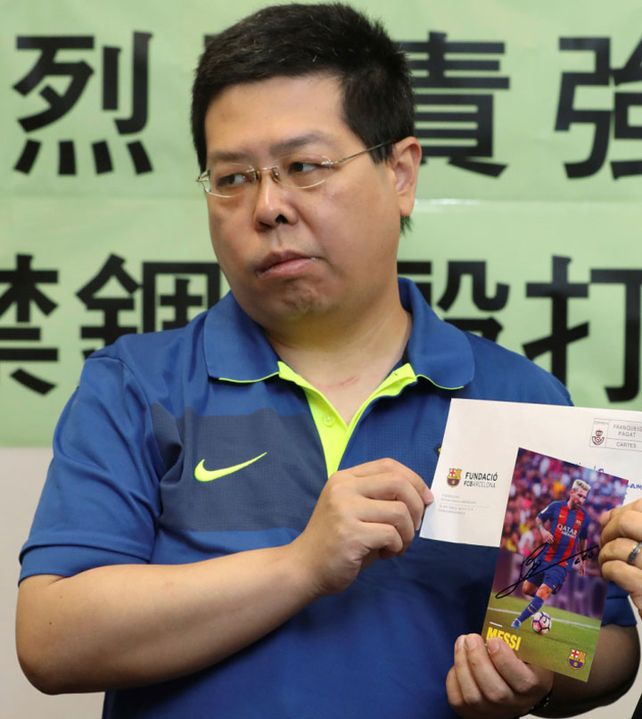 Denunció torturas por una foto de Messi