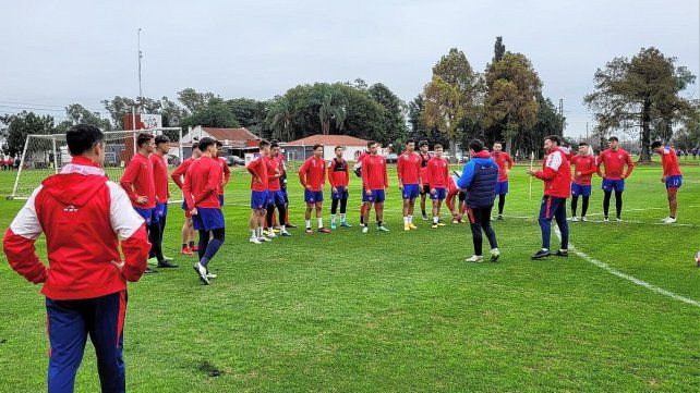 Unión volvió con una cara nueva y una baja de peso