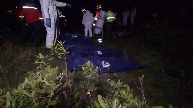 Al menos nueve personas murieron en Ecuador tras la caída de un ómnibus a un abismo
