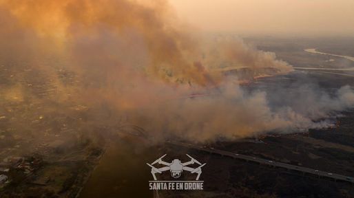 El humo de los incendios invadió la ciudad de Santa Fe