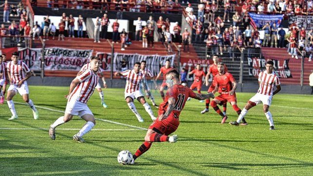 Patronato perdió 3-1 ante San Martín de Tucumán en el Grella.