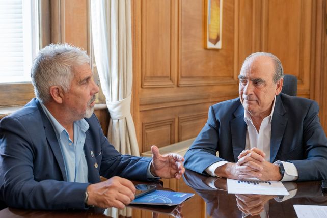 El intendente villense propuso una receta para paliar la crisis basada en la producción