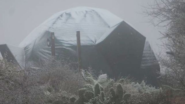 En uno de las carpas de glamping del complejo Dos Aguas