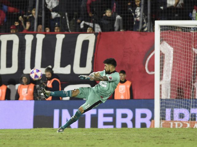 El arquero Hoyos fue el más requerido por el entrenador. Solo faltó una vez.