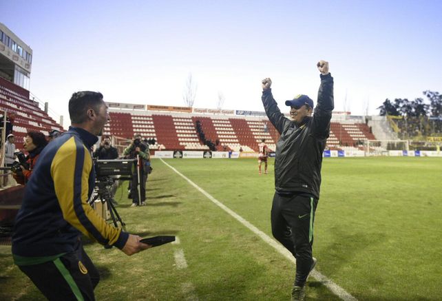 Leonardo Fernández: Es una satisfacción ver crecer a estos jugadores