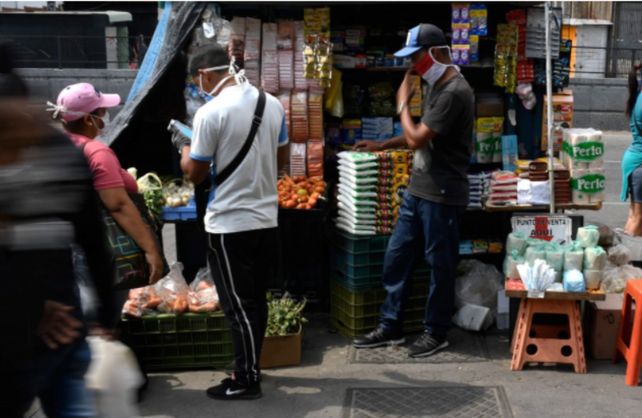 Venezuela registra una inflación de 1.433 por ciento en lo que va del año