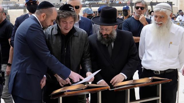 El presidente Javier Milei arribó este domingo a Israel