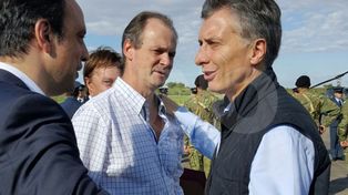 Macri llegó para iniciar la recorrida en las zonas inundadas de Santa Fe y Entre Ríos