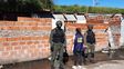 Dos de las hermanas de Brandon Bay fueron detenidas en una humilde vivienda de barrio Saladillo.