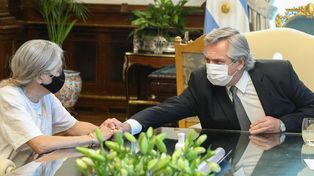 Alberto Fernández recibió a los padres de Úrsula y les prometió viajar a Rojas