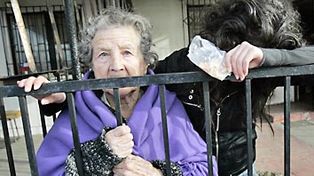 Las r&eacute;plicas no dan tregua a Chile, mientras cae el prestigio de Bachelet