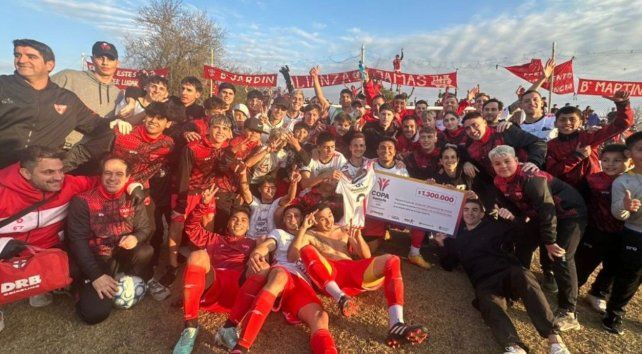 Ferrocarril del Estado doblegó a Newells para instalarse en los cuartos de final de la Copa Santa Fe.