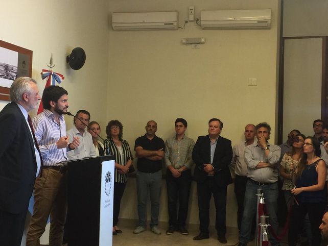 Pullaro acompañado por el ministro de Justicia y Derechos Humanos
