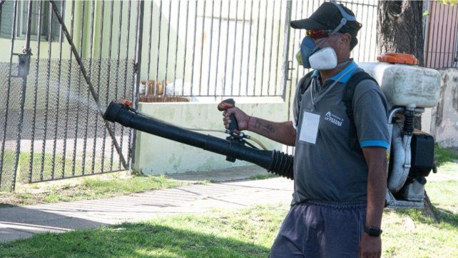 Funcionarios y trabajadores evaluaron como positiva la campaña contra el dengue que se desplegó en el centro y los barrios de Paraná.&nbsp;