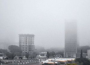 Niebla y humedad en Santa Fe: rige una advertencia violeta y anticipan varios días nublados