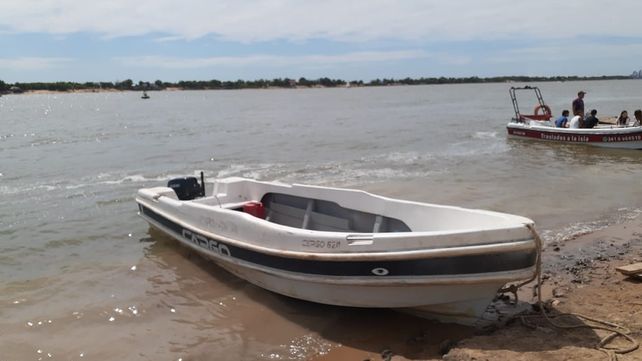 La lancha que embistió al kayak. Será sometida a pericias.&nbsp;