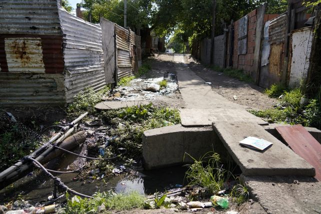 Ataque a balazos desde un utilitario y doble crimen en la zona sudoeste 
