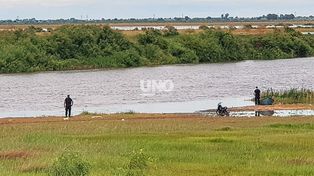 Buscan intensamente a un joven de 19 años en el río Salado: desapareció tras caer de una canoa a la deriva