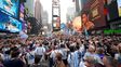 Miles de argentinos coparon Times Square con un multitudinario banderazo en la previa de la final del Mundial