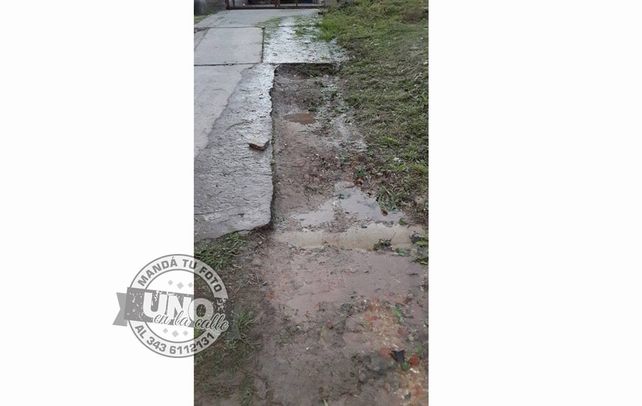 Reclaman por pérdida de agua en calle Garrigó
