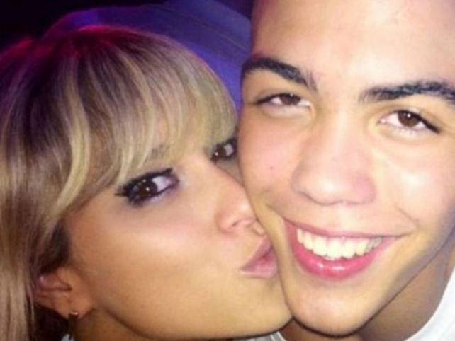 Fotos: el hijo de Ronaldo, de 14 años, con una maestra