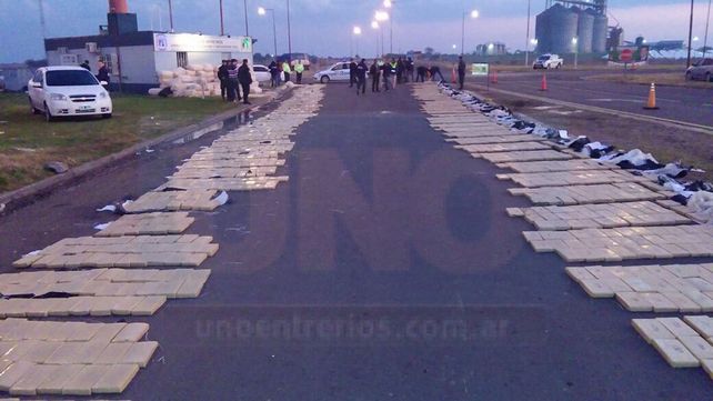 La mitad de los argentinos afirmó que en sus barrios se vende droga