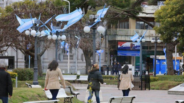 El SMN emitió alertas por viento y tormenta para Entre Ríos