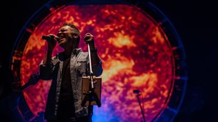 Francisco Fresard, al frente de una banda de nueve músicos.