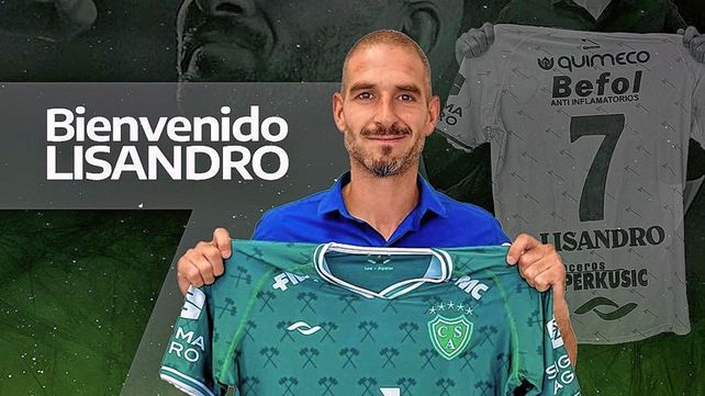 Lisandro López firmó su contrato y es nuevo jugador de Sarmiento.&nbsp;