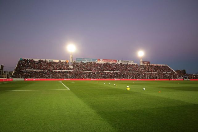 Boca derrotó a Patronato por 2 a 0 y festejó en un Grella repleto