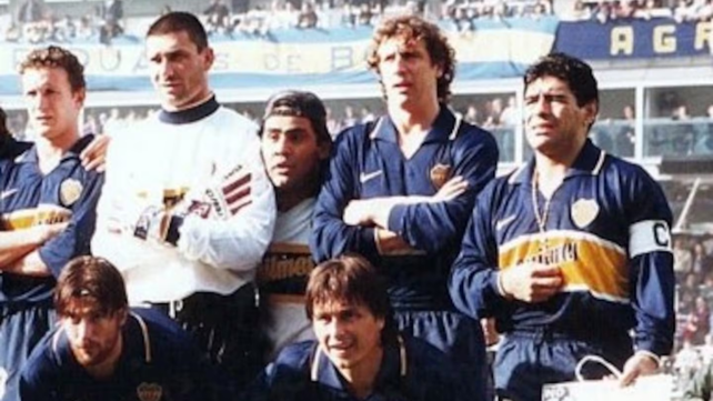 El Pato junto a Diego Armando Maradona en su última etapa como futbolista profesional.