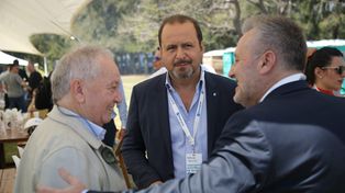Solmi (centro) participó de la inauguración de la planta Aranami Industrial en Fighiera.