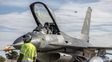 Milei presentará los cazas F16 en Córdoba, pero por ahora sólo los volarán pilotos extranjeros