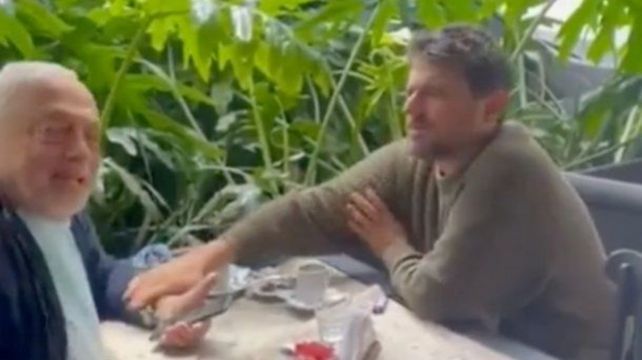 Juan Grabois fue blanco de un escrache cuando estaba con su padre en un bar del barrio porteño de Palermo.