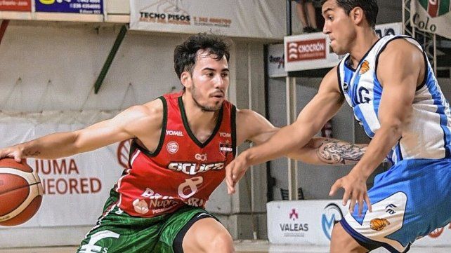 Ciclista de Junín da la nota en su estreno contra Racing de Chivilcoy