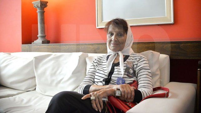 Falleció Taty Almeida, la referente de Madres de Plaza de Mayo