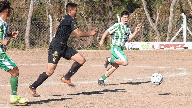El Centro Cultural y Deportivo El Pozo derrotó a Sanjustino por 1 a 0 con gol de Fornillo. Foto: prensa LSF