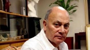 Desmienten la muerte del Momo Venegas que se encuentra en estado delicado