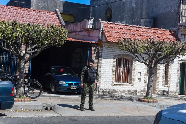 Una persona falleció en medio de una balacera que tuvo lugar en la puerta de la cochería Colonial