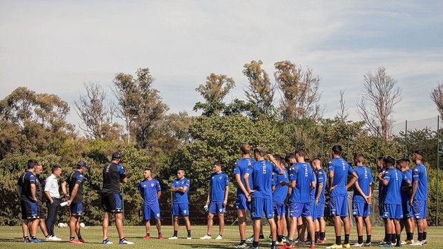 Vélez registró una docena de casos positivo de covid.