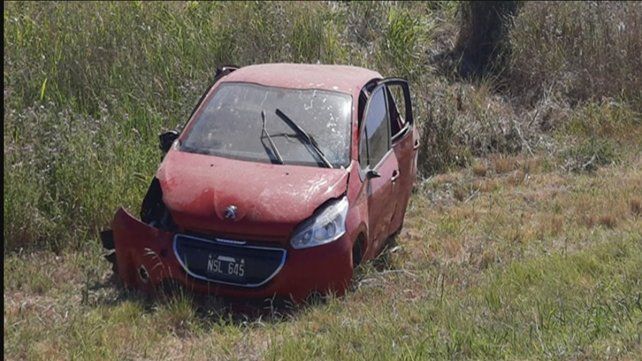 Un joven falleció cuando perdió el control del auto que conducía en el departamento Diamante