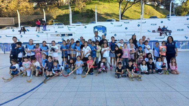 Hockey sobre patines: Rowing organiza una jornada distinta.