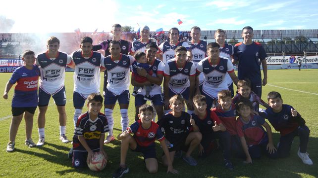 Central Córdoba juega en Tablada. El puntero de la Zona A recibe a Puerto Nuevo