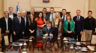 Milei recibe al gabinete en la Casa Rosada