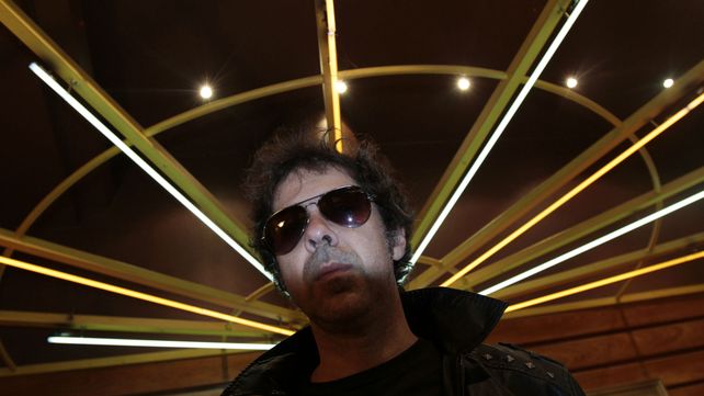 Coki Debernardis y su banda se presentarán esta noche en el CEC.