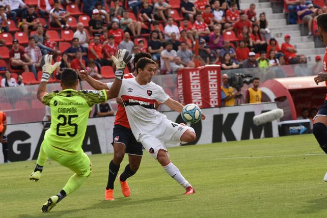 Newells sumó tres puntos importantes pese a la actuación de Vigliano