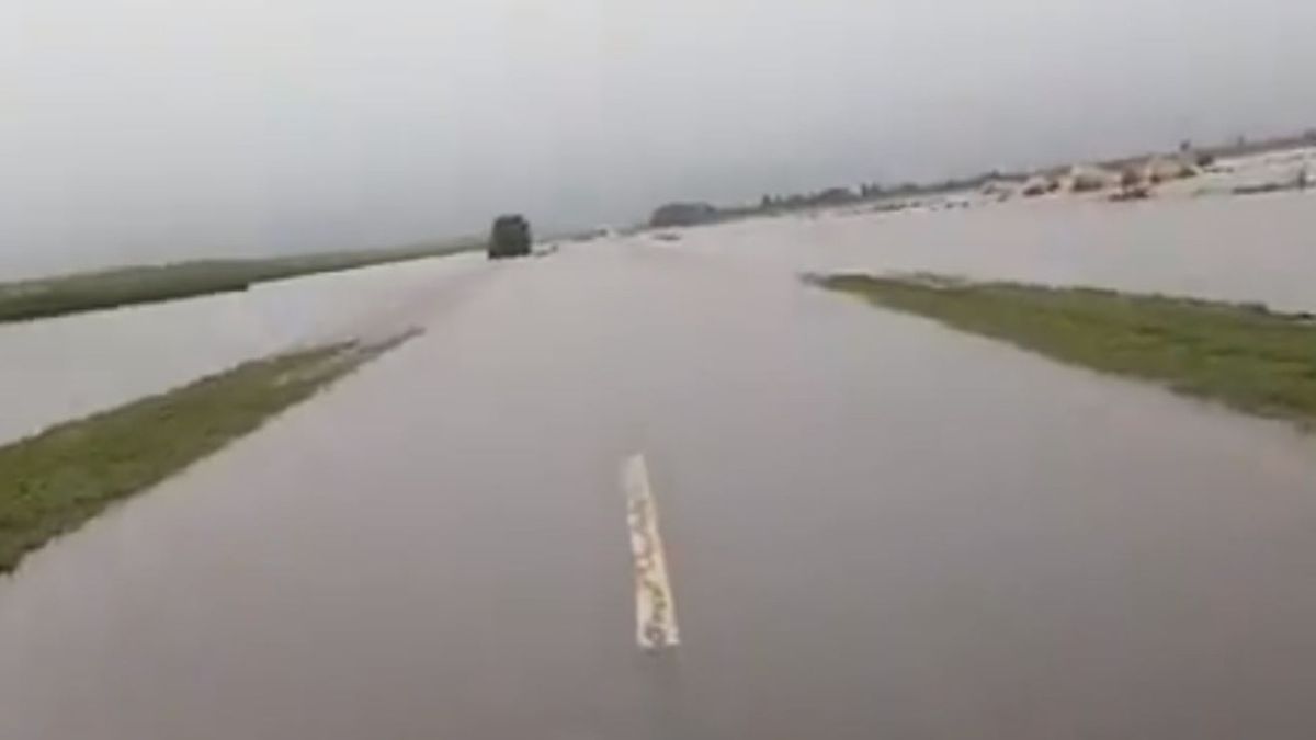 Localidades y rutas de la región siguen anegadas por el fuerte temporal ...