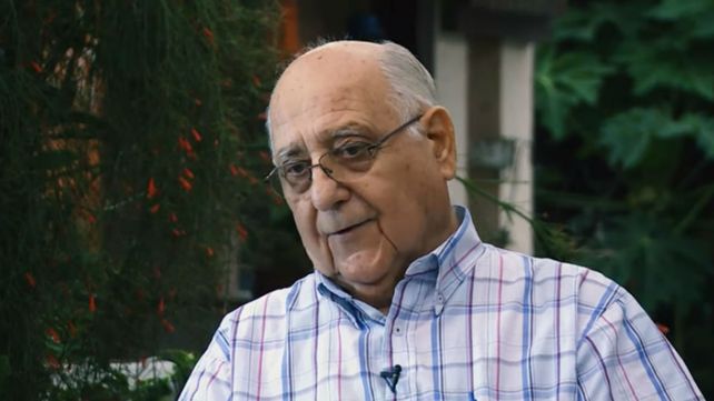Jos&eacute; Pepe Serra fue sacerdote